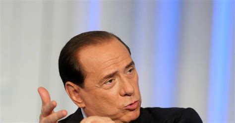 Silvio Berlusconi, nella sua importante collezione di orologi 